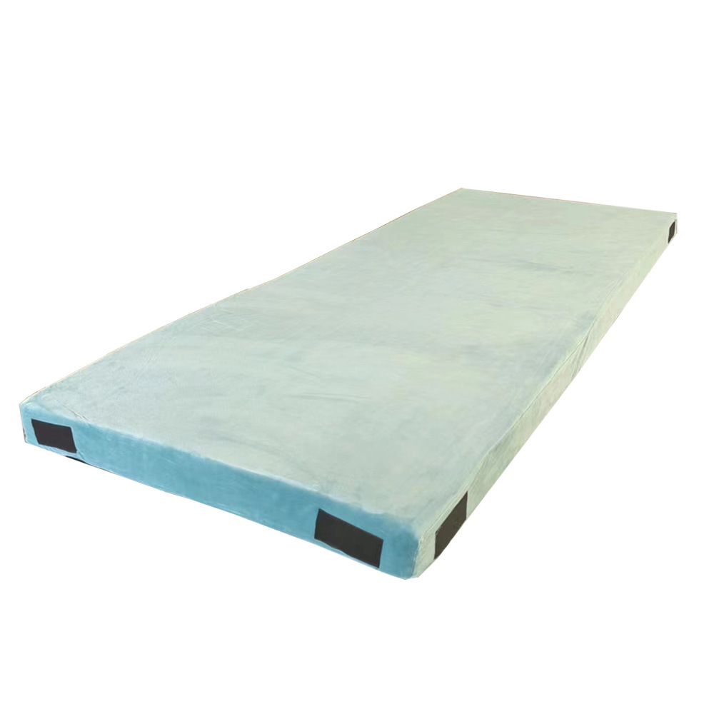 Outdoor travel sponge mattress, portable lawn camping outdoor sponge mattress, Velcro can be spliced Application Scenario