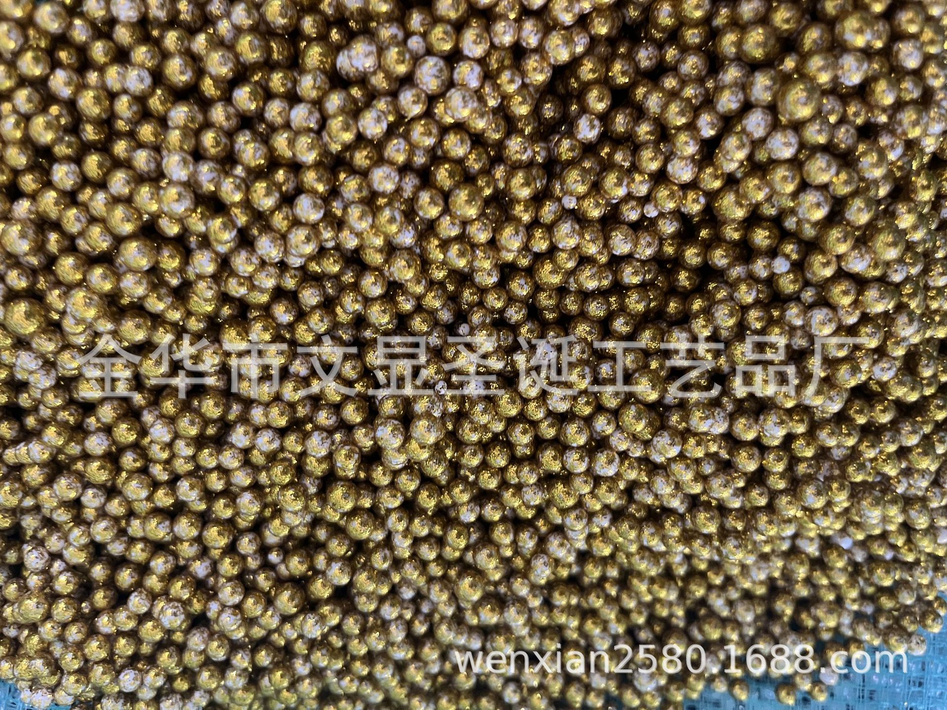 Customized color of gold powder foam balls details Picture