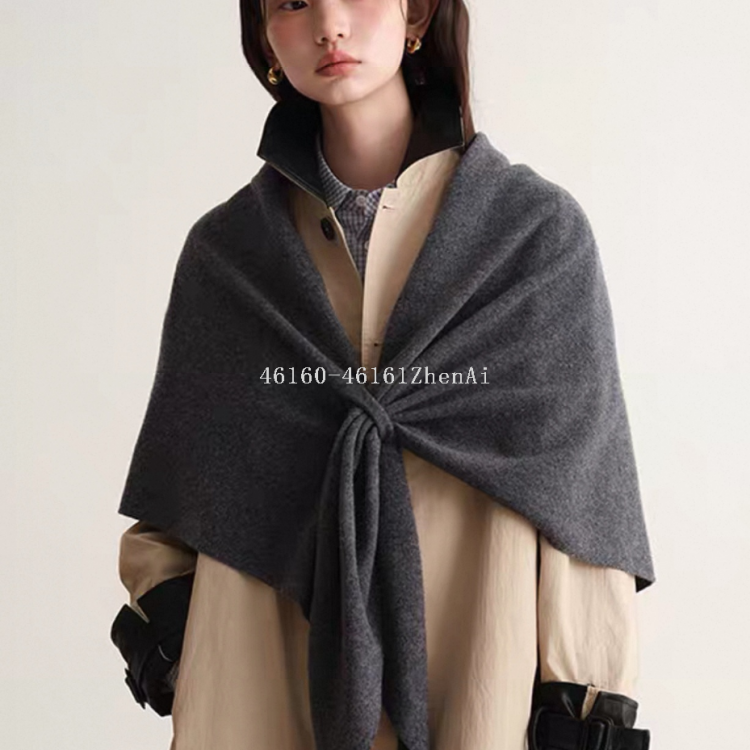 Wholesale of new cross-border export ready-made scarves in plain triangular shawls through e-commerce live streaming supply chain details Picture