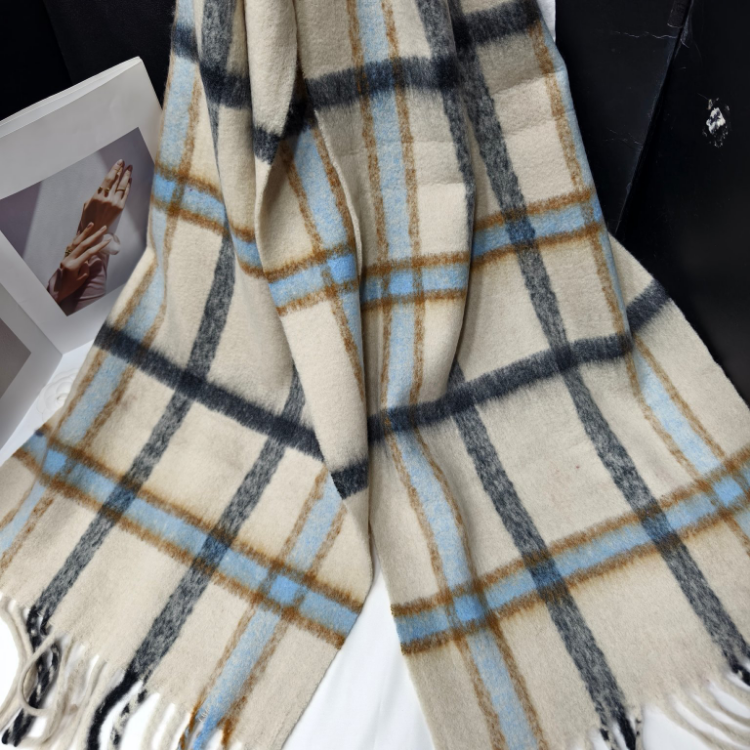 Cross-border wholesale of scarves, e-commerce live streaming, supply chain, new velvet check pattern
