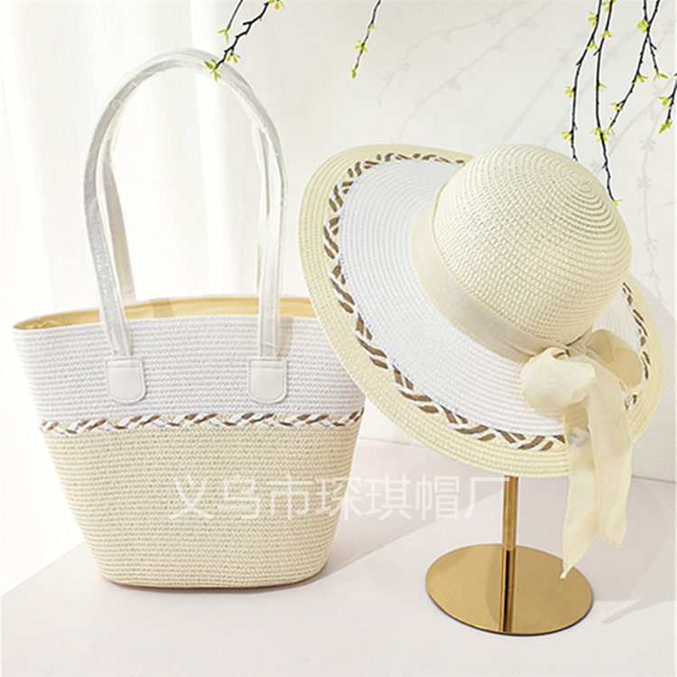 A new cross-border bestseller, a two-piece set of women's summer straw woven bag, beach bag and beach hat, striped wide-brimmed straw hat, single-shoulder tote bag, urban style, casual vacation, foldable women's bag, straw woven artistic beach photo shoot details Picture
