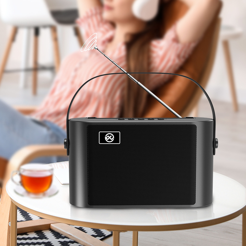 跨境无线蓝牙音箱户外高音质超重低音炮便携式U盘插卡太阳能音响