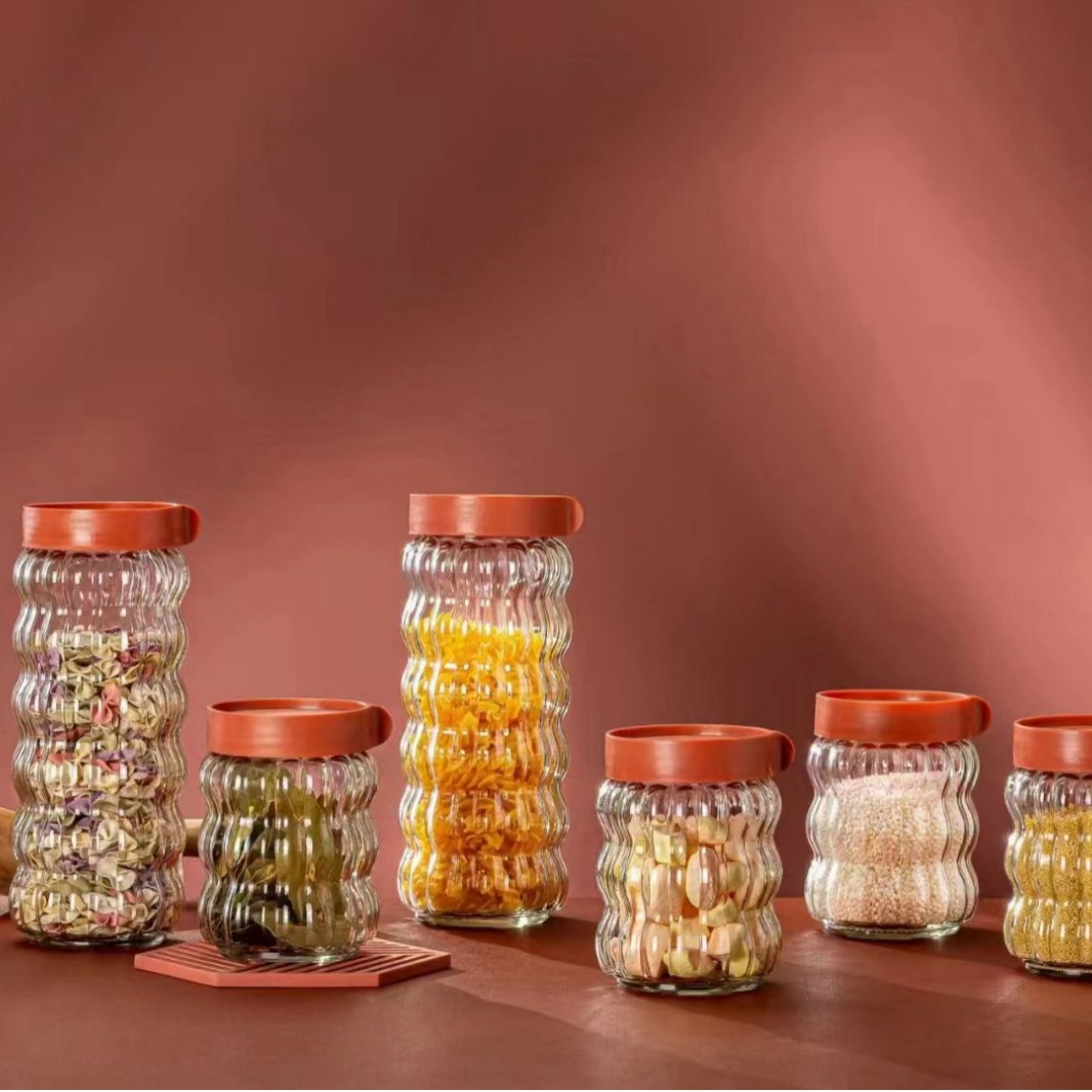 The company offers employee benefits to the 12-piece set of glass oil cans, storage cans and seasoning boxes of the "Good Luck Companion" storage tank Specification image