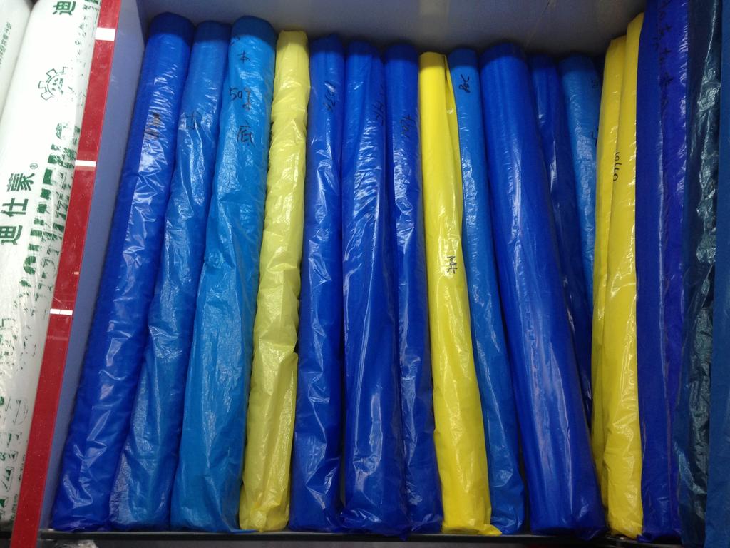 无纺布 20g至更厚可定做 黑白两色 厂家直销