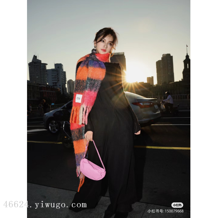 Cross-border scarf wholesale e-commerce live streaming supply chain, mohair thick beard scarf COS checkered thick beard Specification image