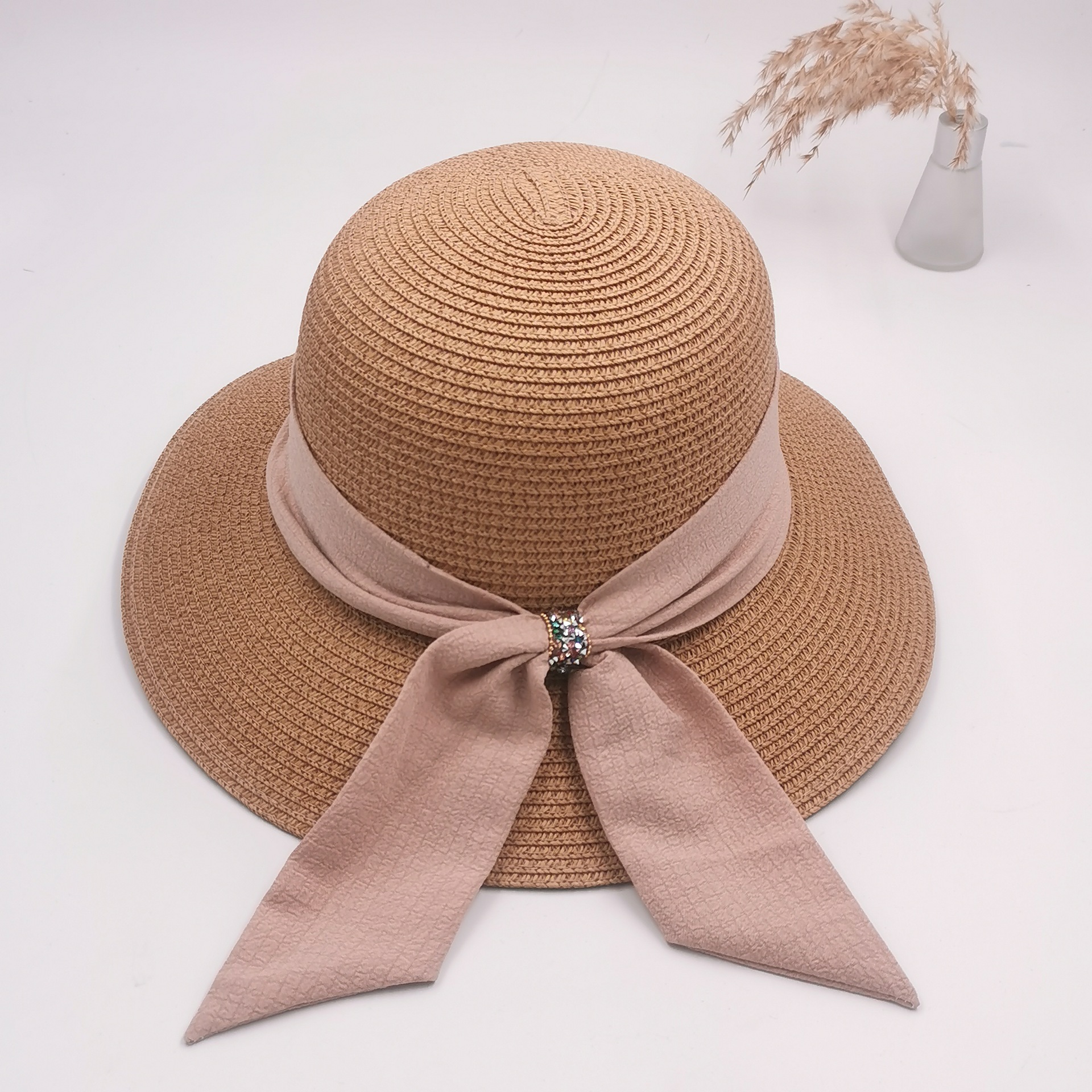 Wholesale of spring and summer outdoor wide-brimmed ribbon sun hats, pp silk hats, women's bow lamp hats and fisherman hats Specification image