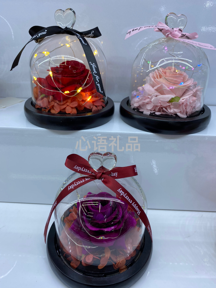带灯玻璃罩玫瑰花，情人节礼物，母亲节礼物，节日礼物，家居摆件细节图