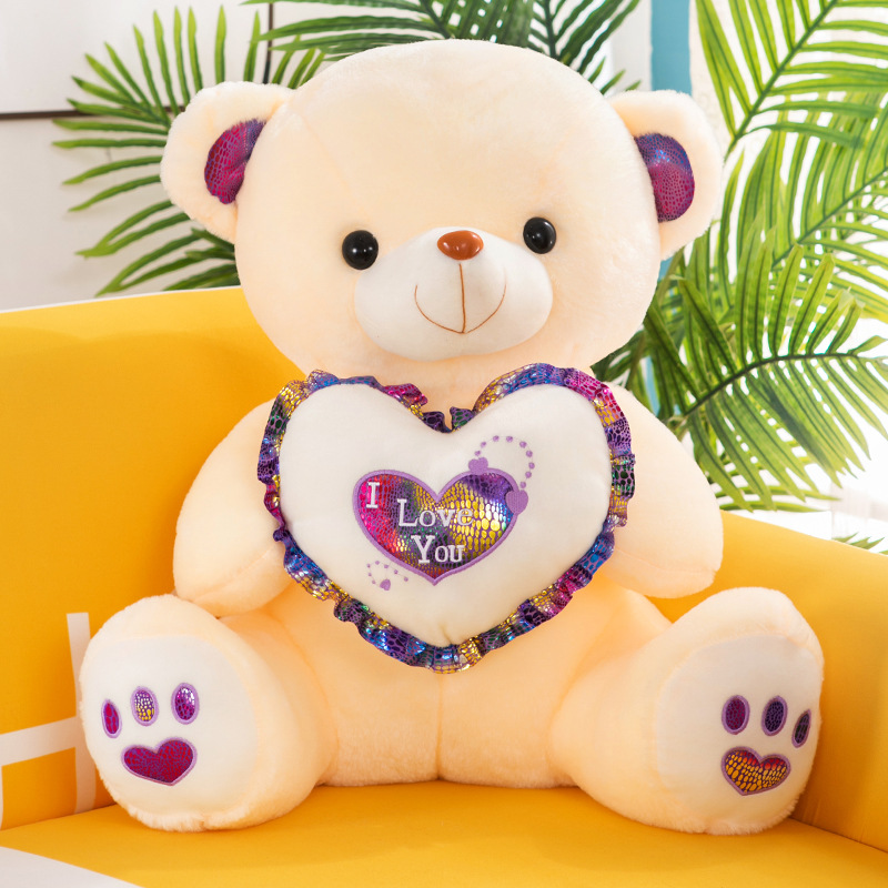 South American, Russian, European and American foreign trade best-selling plush toy figurines with heart-hugging bears, glowing bear dolls, children's gifts Application Scenario