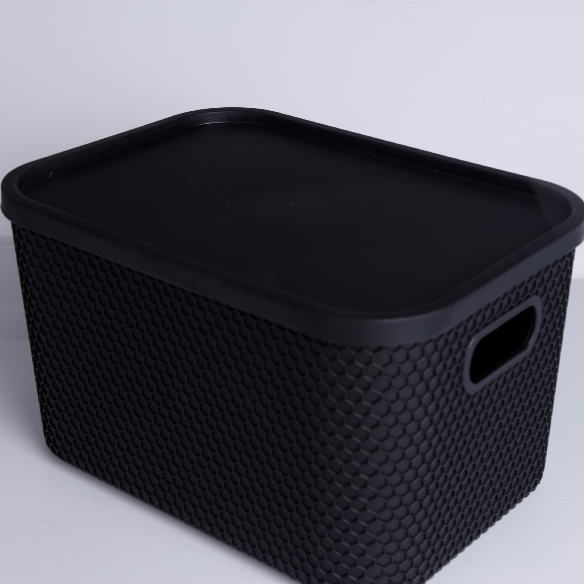 塑料零食收纳箱带盖家用衣服衣物收纳箱子超大号储物整理箱收纳篮