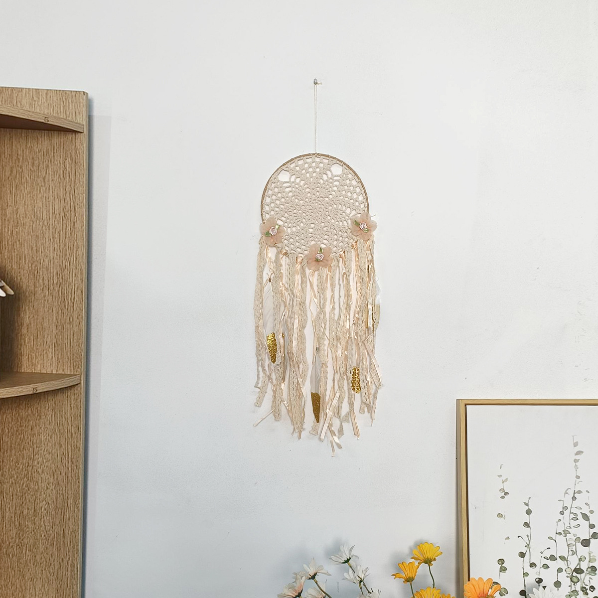 Bohemian-style dream catcher with three flowers, home decoration dream catcher, wall hanging, wall decoration, and dream catcher pendant