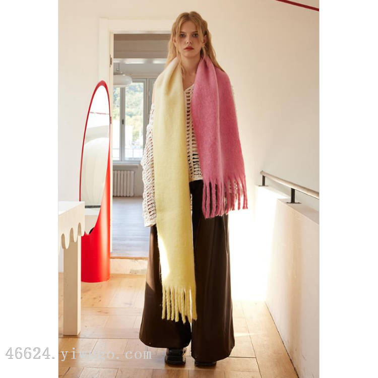 Cross-border wholesale of 68 thick beard series new wool hand-painted gradient scarves in stock, e-commerce supply Item Picture
