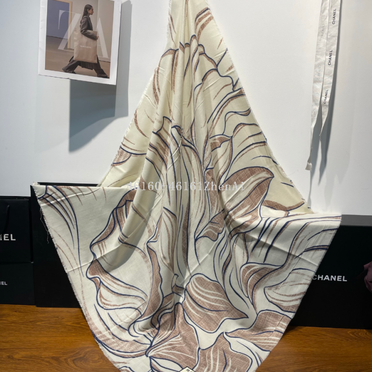 New cross-border export cash on delivery fashionable classic velvet printed square towels are available for supply through e-commerce live streaming supply chain