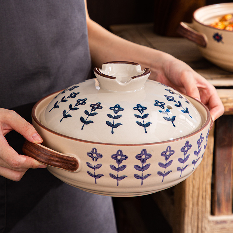 Wholesale of Japanese-style ceramic earthenware POTS, shallow simmering, retro style, hand-painted, heat-resistant household eggplant POTS and open flame frying pans details Picture