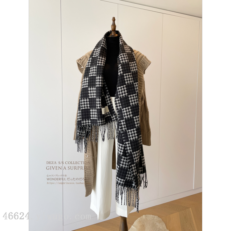 Cross-border scarf wholesale e-commerce live streaming supply chain Retro series double-sided checkerboard checkered scarf Specification image