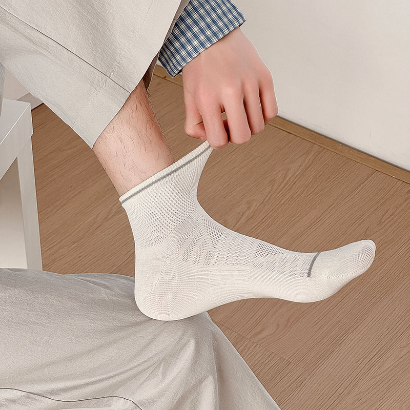 Spring/Summer 26 New Men's low-top shallow-mouthed short-leg sports socks, men's thin mesh breathable running and cycling socks details Picture