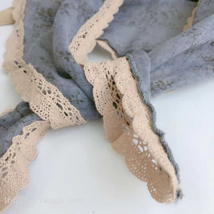 The export Japanese and Korean style triangular scarves are very elegant and fresh. The lace is all made of cotton and linen details Picture