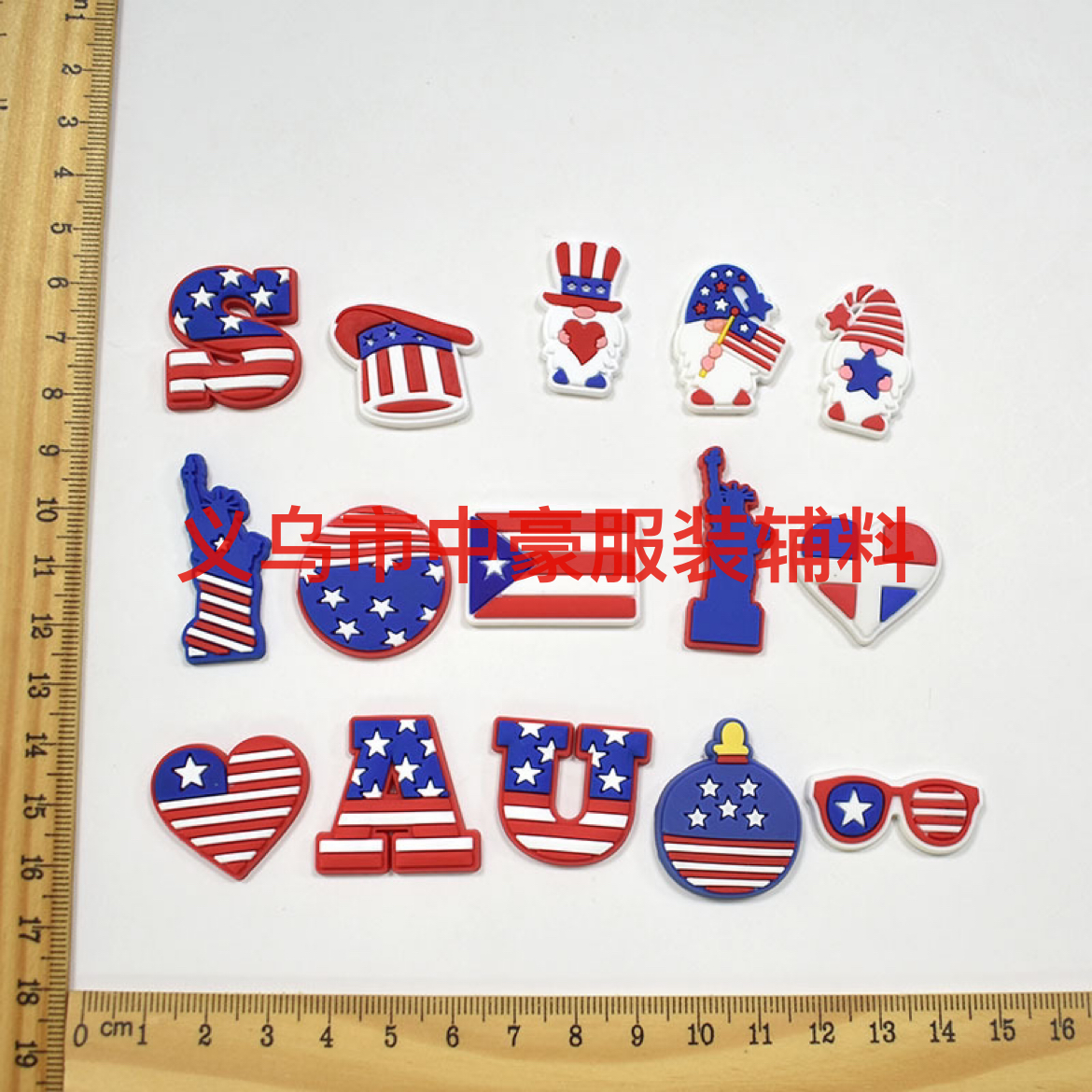 现货洞洞鞋装饰鞋扣配鞋花鞋扣可爱卡通花园鞋上配饰 批发产品图