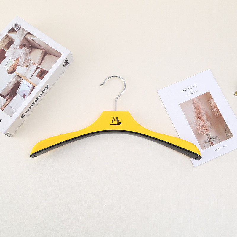 衣架/折叠衣架/塑料衣架/木质儿童衣架/衣服架子产品图