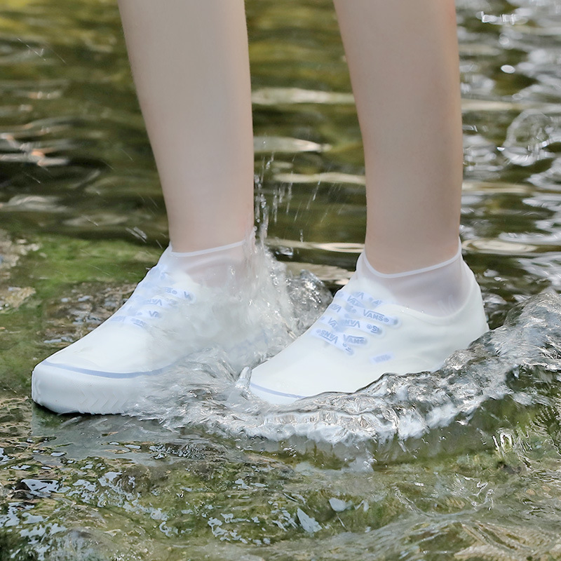 折叠彩色硅胶鞋套成人儿童便携式鞋套防水防滑多功能室内便携收纳