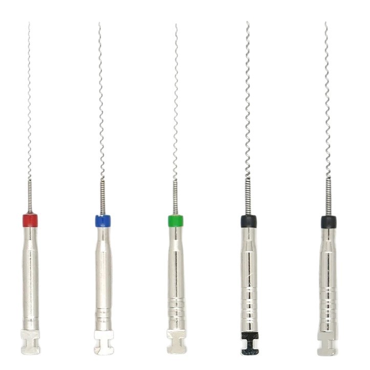 Foreign trade dental delivery needle, screw delivery needle, stainless steel root canal machine, craneless pulp extraction needle, administration needle Application Scenario
