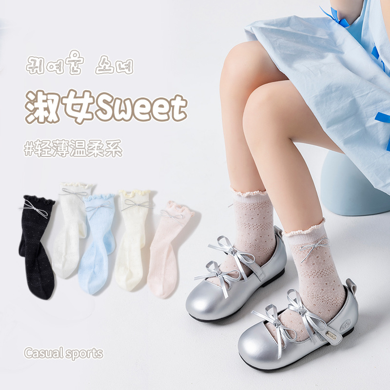 Children's cute mid-calf socks spring new collection solid color bow princess socks Girls black ear-trimmed bow socks details Picture