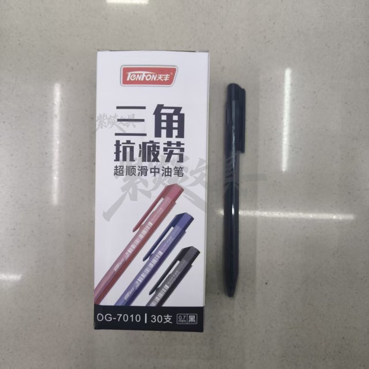 Black transparent pen body ballpoint pen, oil-based gel pen, 0.7mm ballpoint pen core, empty tube ballpoint pen details Picture