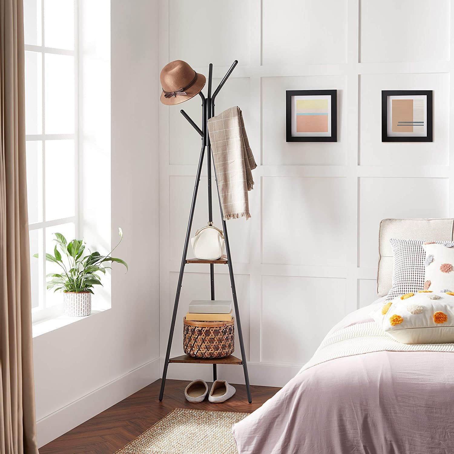 Simple coat rack for bedroom and living room, multi-purpose ironwork shoe and bag drying rack, steel pipe clothes hanger, floor-standing triangular coat rack