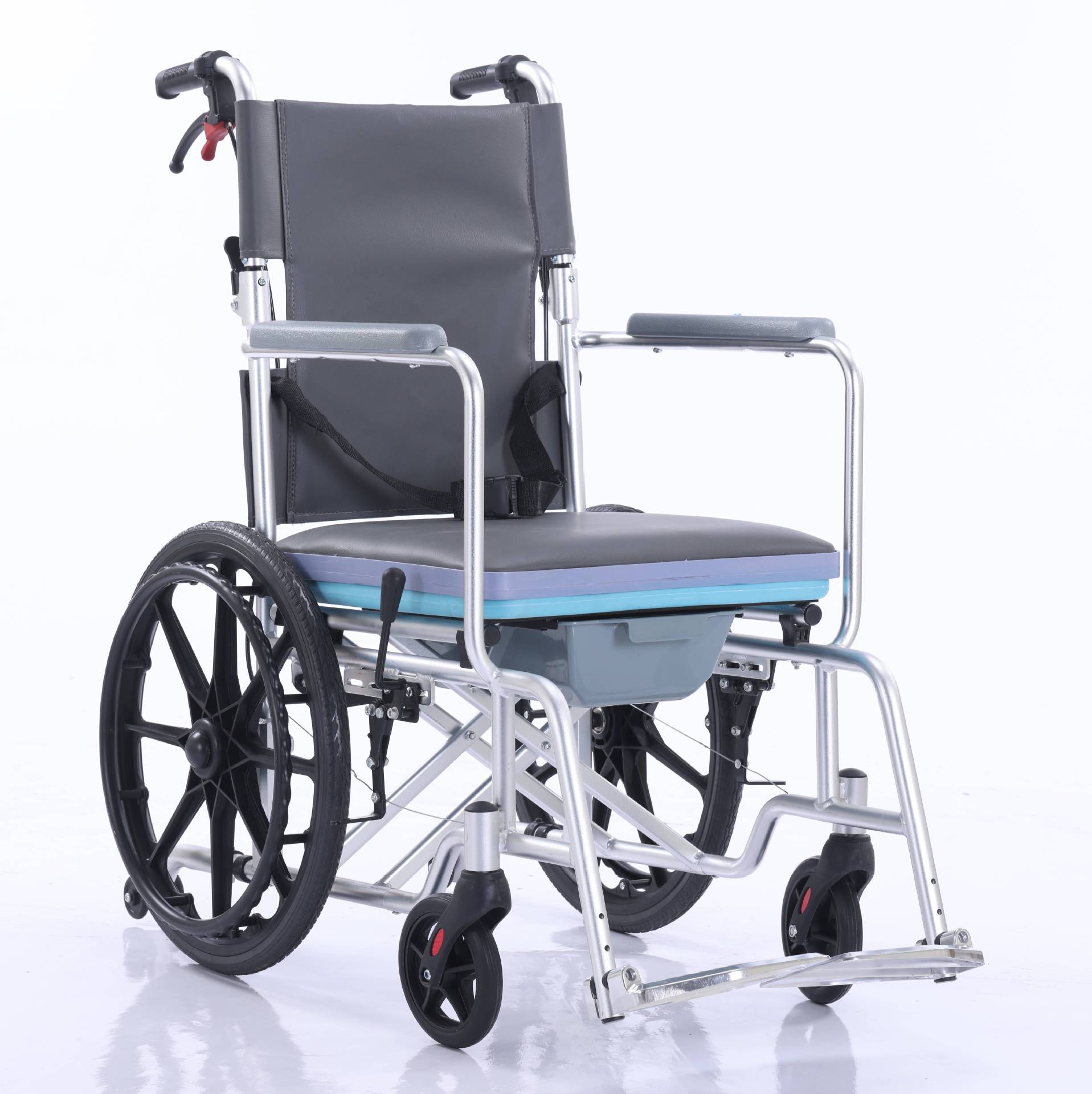 The aluminum alloy multi-functional wheelchair for the elderly can be used for bathing, has a toilet seat, and is lightweight and foldable. It is a manual trolley for the disabled Application Scenario