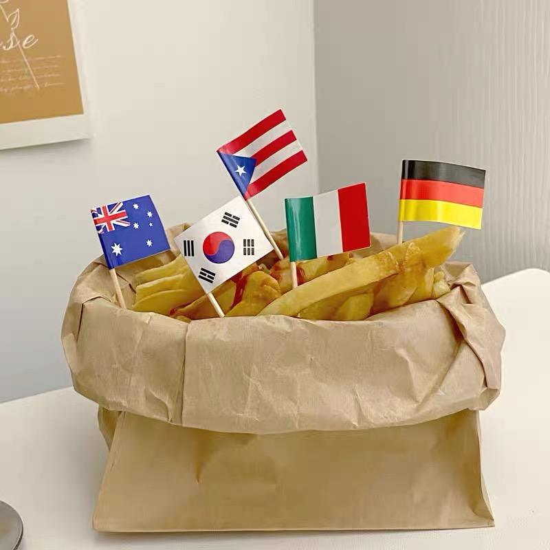 Flags of various countries around the world, toothpicks, restaurant flags, disposable fruit picks, creative bamboo picks Application Scenario