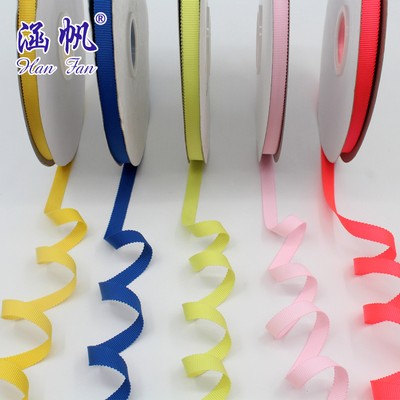 The manufacturer offers a large quantity of 1cm multi-color polyester hat strap with a special discount. The gift box decoration can be made into a solid color woven strap with a bow details Picture