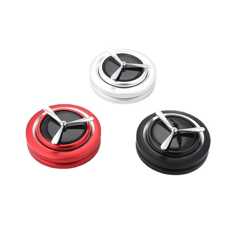 Solar-powered car decoration, rotating aromatherapy car perfume, creative rotating aluminum alloy solar aromatherapy base Application Scenario