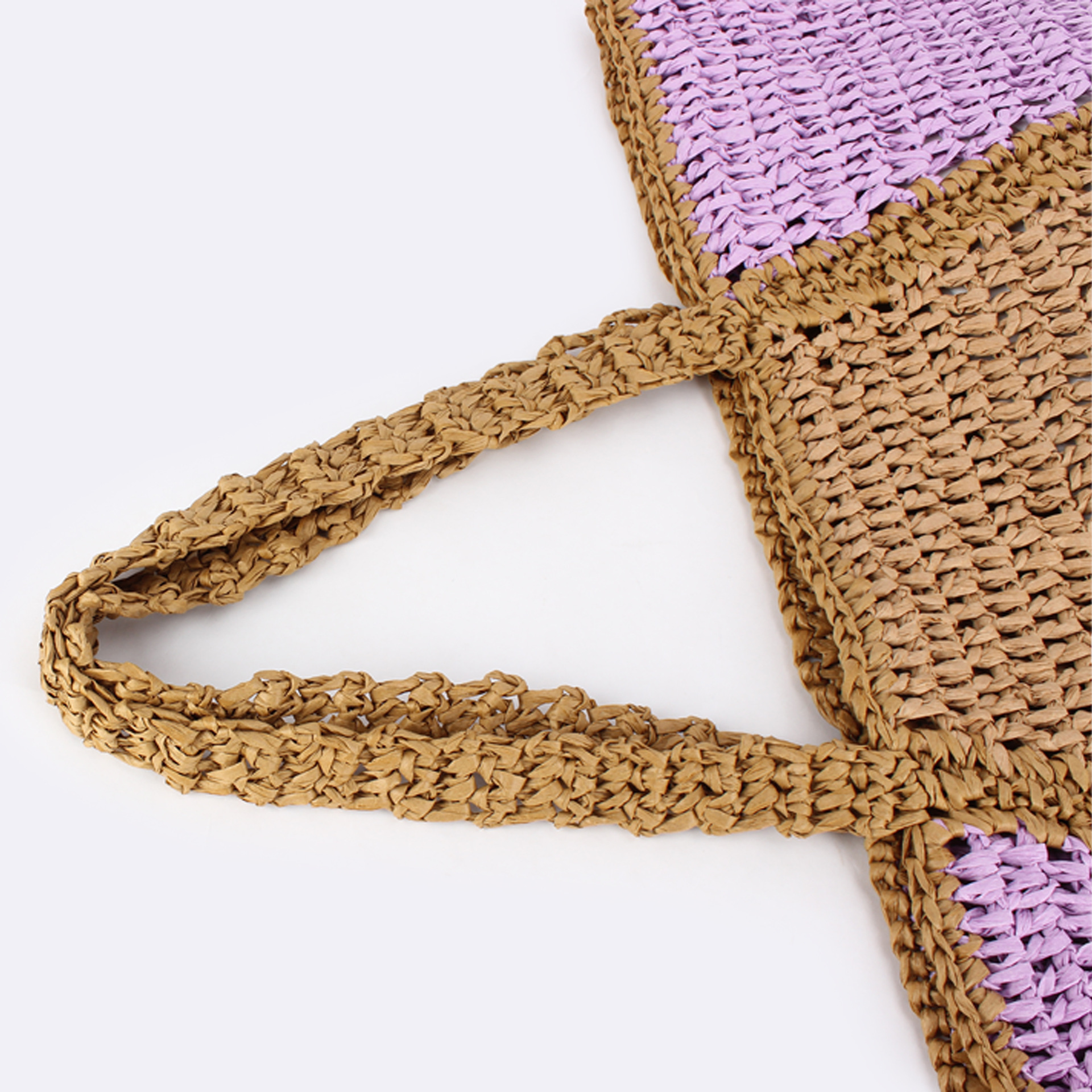 The new simple, elegant and high-end woven bag is a versatile and niche ladies' bag for daily leisure, commuting and seaside vacations