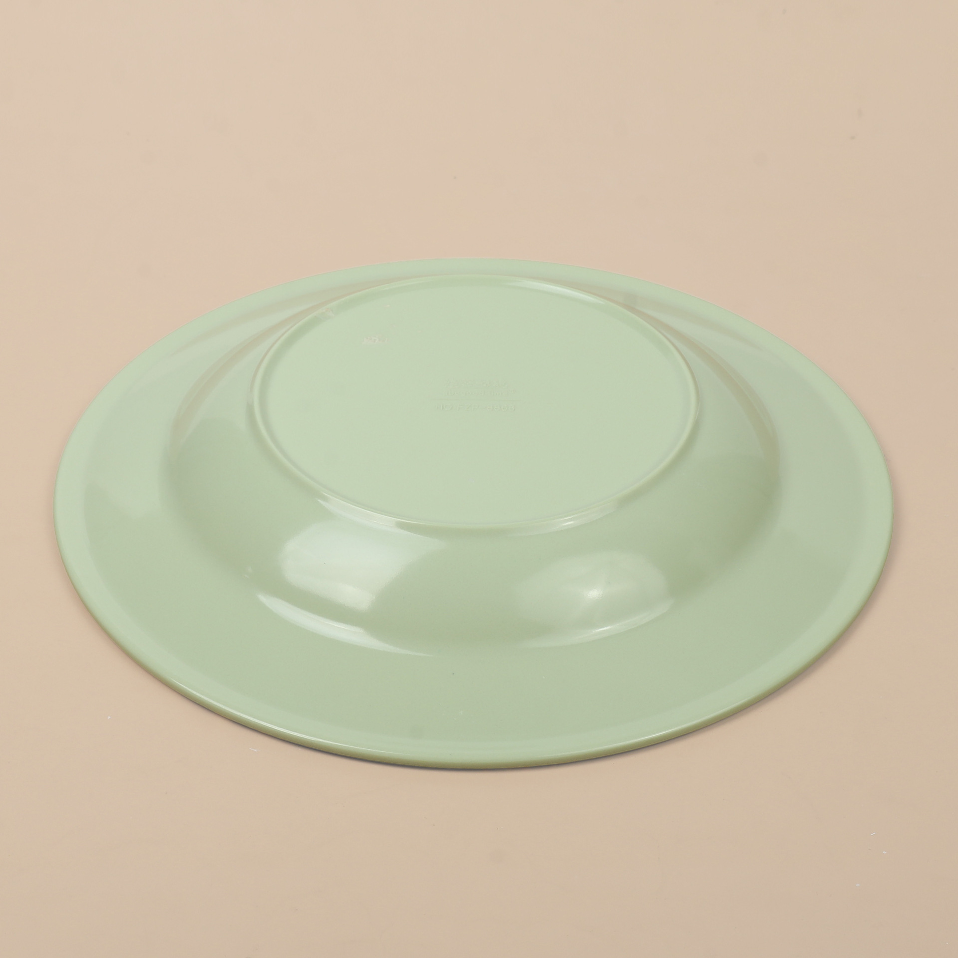 Melamine imitation porcelain tableware, shallow-edge flat plate, durable, green round, Chinese restaurant, hotel, dim sum, fruit plate, vegetable plate Specification drawing