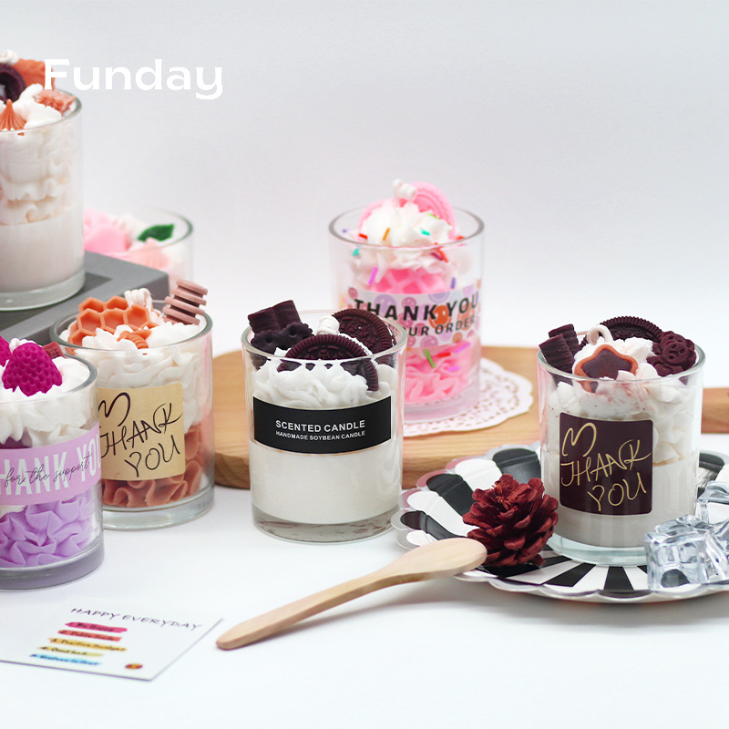 Fanti Cross-border best-selling strawberry cream cake-shaped candles, smokeless and eco-friendly soy wax souvenirs, scented candles details Picture