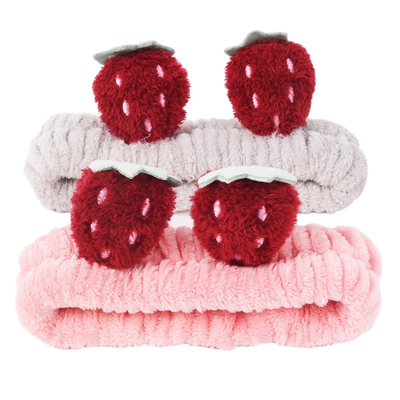 Soft coral fleece cute style cartoon fruit strawberry home hair band, face wash makeup beauty gift hair band Application Scenario