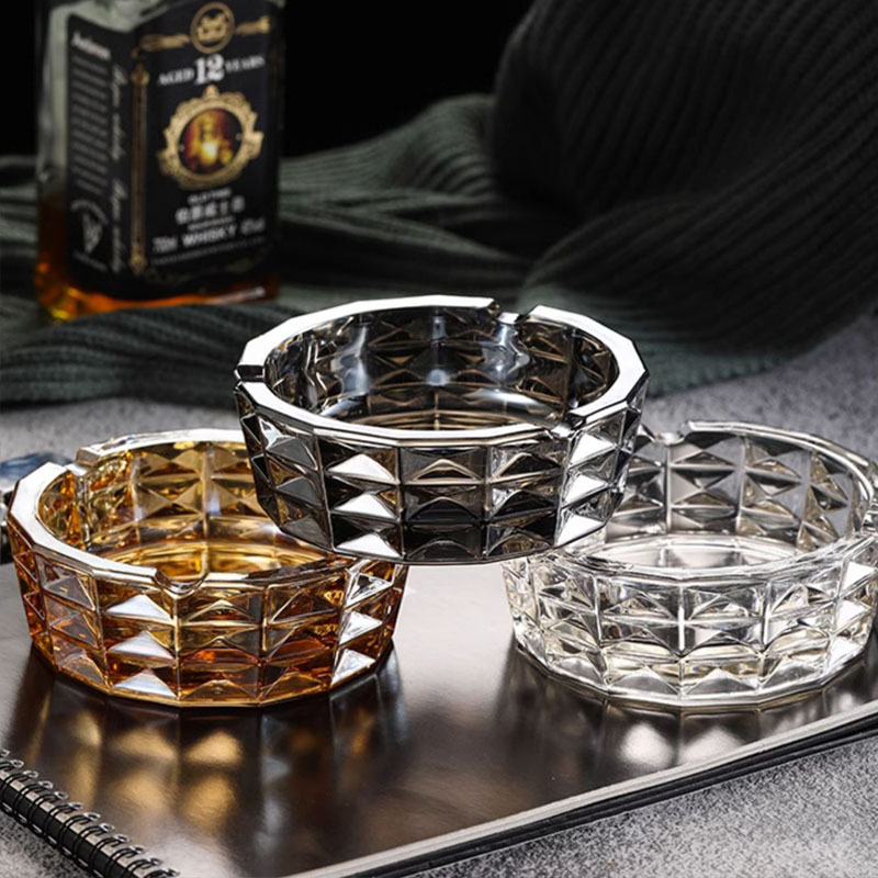 简约家用客厅创意高档水晶电镀烟缸办公室酒吧大号烟灰缸北欧轻奢产品图