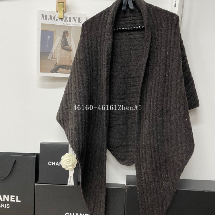 Wholesale e-commerce live-streaming supply chain for new cross-border export twisted knitted large shawls and scarves Item Picture