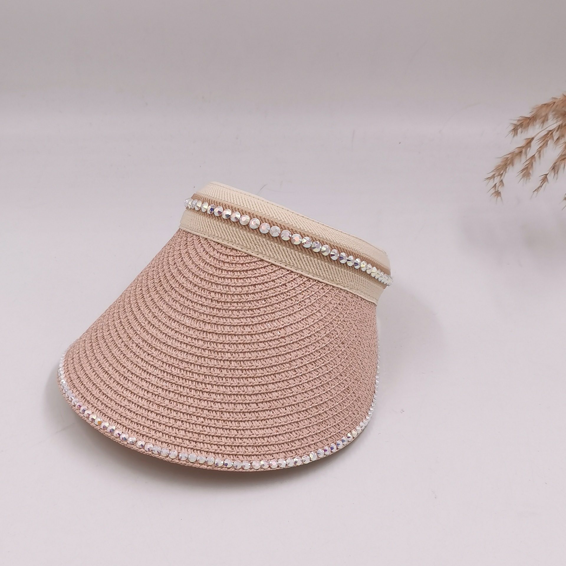 The new Korean version of the "Encrypted Diamond" with a unique and elegant style, featuring sticky diamonds, offers a spring and summer outdoor casual hip-hop performance with a fully sparkling diamond ceiling Specification image