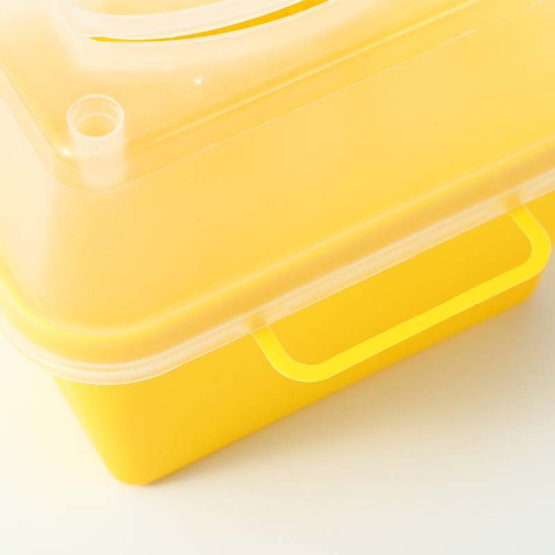 Hospital clinic disposable medical 7L sharp tool box, flip lid, push lid, square sharp tool box, needle box, syringe Application Scenario