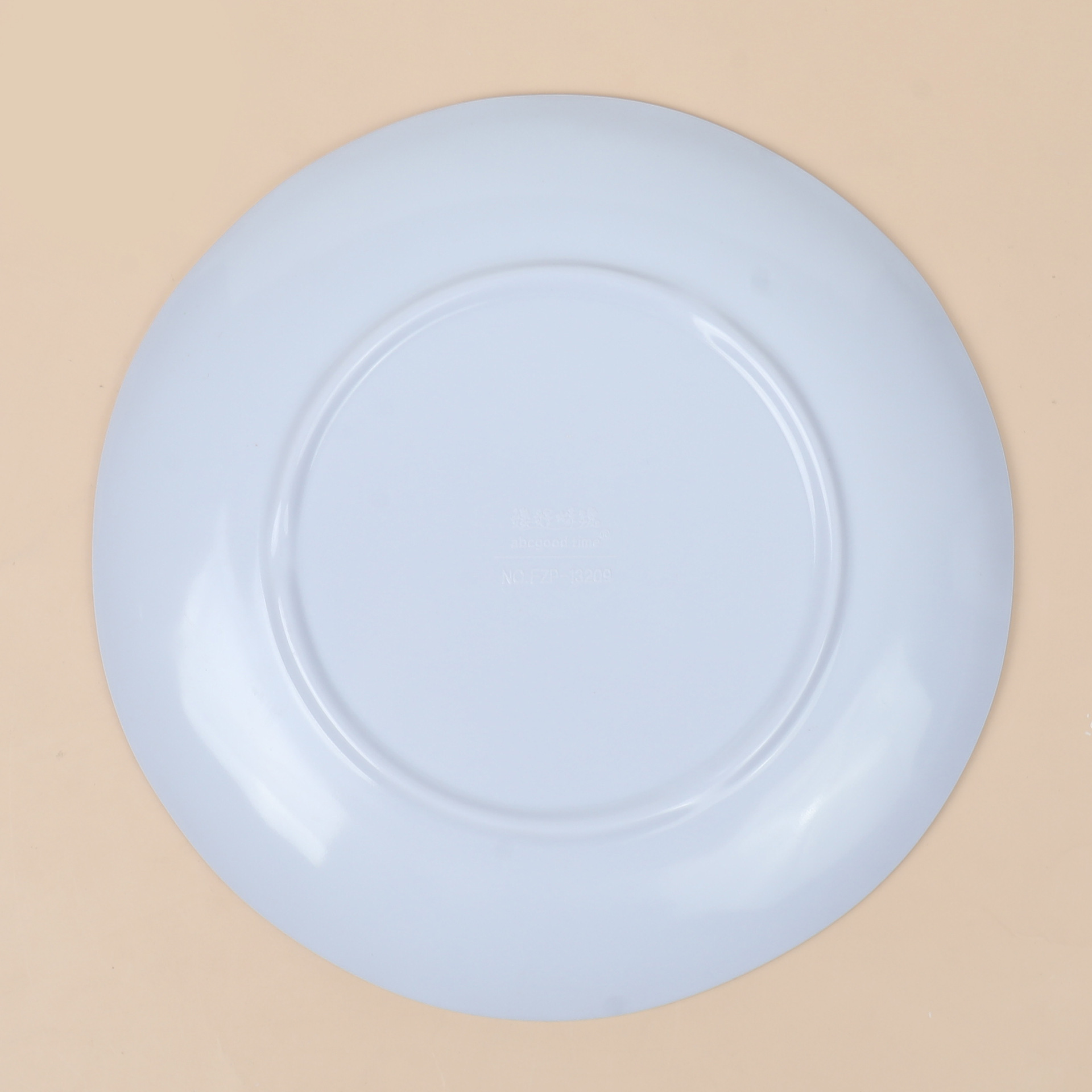 For export, our factory in Dongguan offers melamine plates based on provided drawings and samples. We can customize and process plates according to your needs details Picture