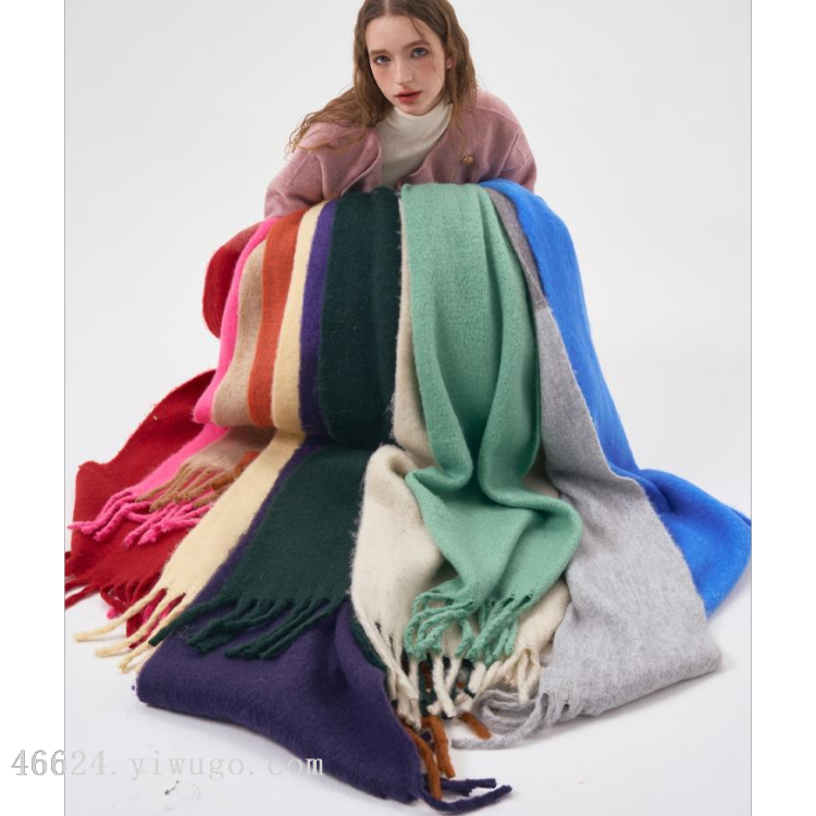 Wholesale cross-border scarves in stock, e-commerce live streaming supply chain, 68 thick beard series, half color-blocked scarves details Picture