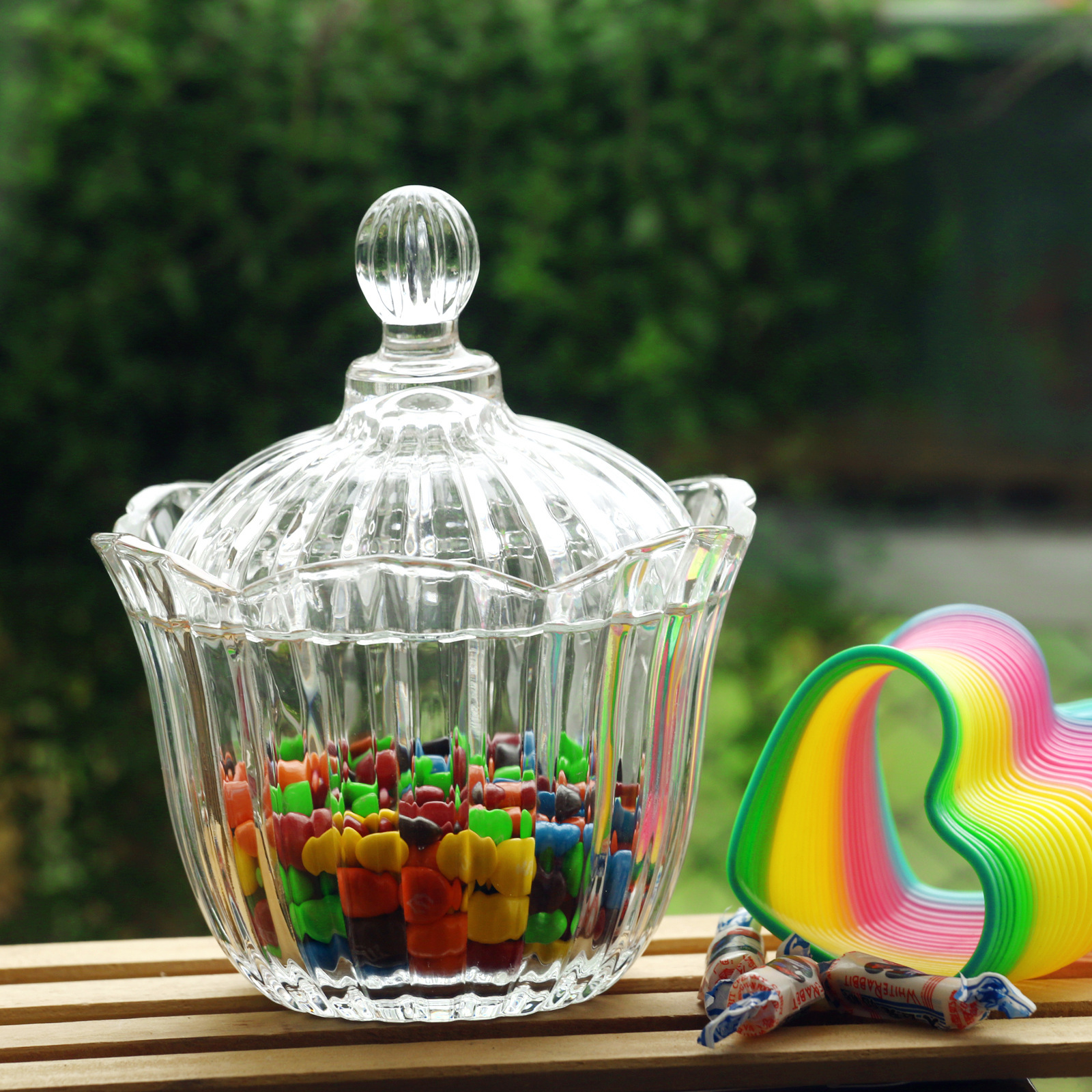 Factory direct sales of Qianli glass candy cups, candy jars and vats, large European style wholesale Specification image