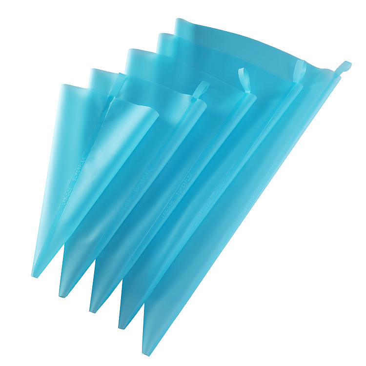Silicone piping bag, transparent, cream bag supplies, baking tools, piping gun, piping nozzle set, and seam sealing Application Scenario