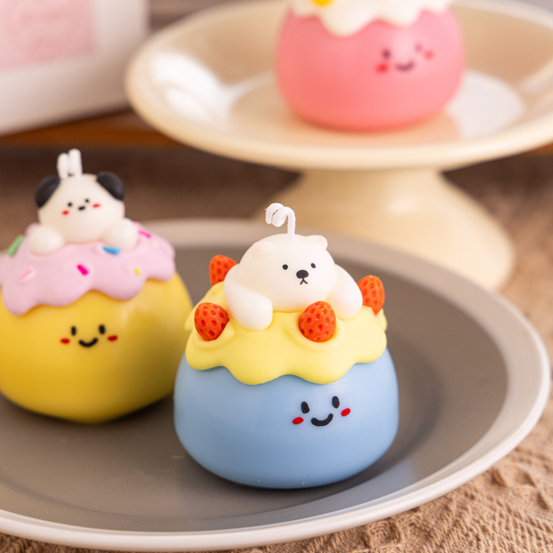 Soy wax dessert cake scented candle gift box, pudding, cute handcrafted scented candle details Picture