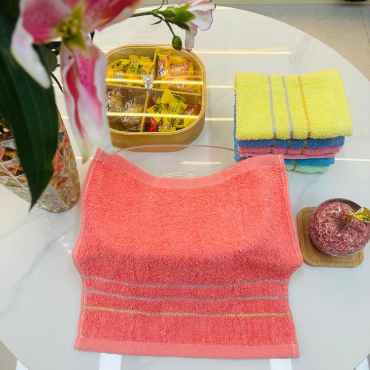 Household face towels, guest bedroom cleaning cloths, kitchen dishcloths, solid color with stripes Application Scenario