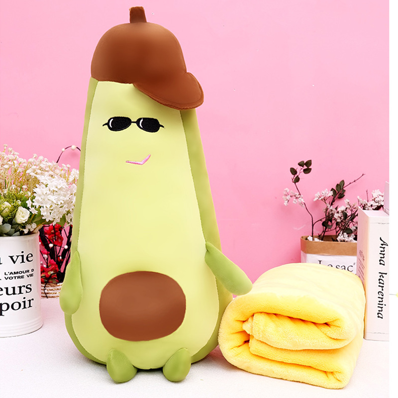 The manufacturer supplies multi-functional avocado-shaped air conditioner blankets, children's plush toys, car home sofas and throw pillows