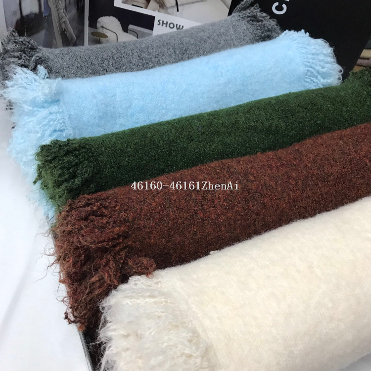 New cross-border scarf wholesale in stock, e-commerce live streaming, dynamic tassel long scarf supply chain supply Application Scenario