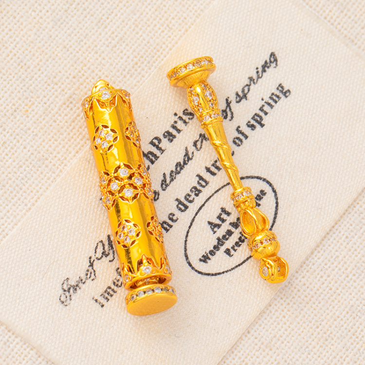 小众设计高级感水冰月魔法棒吊坠精致轻奢风镶钻仙女棒送女友图