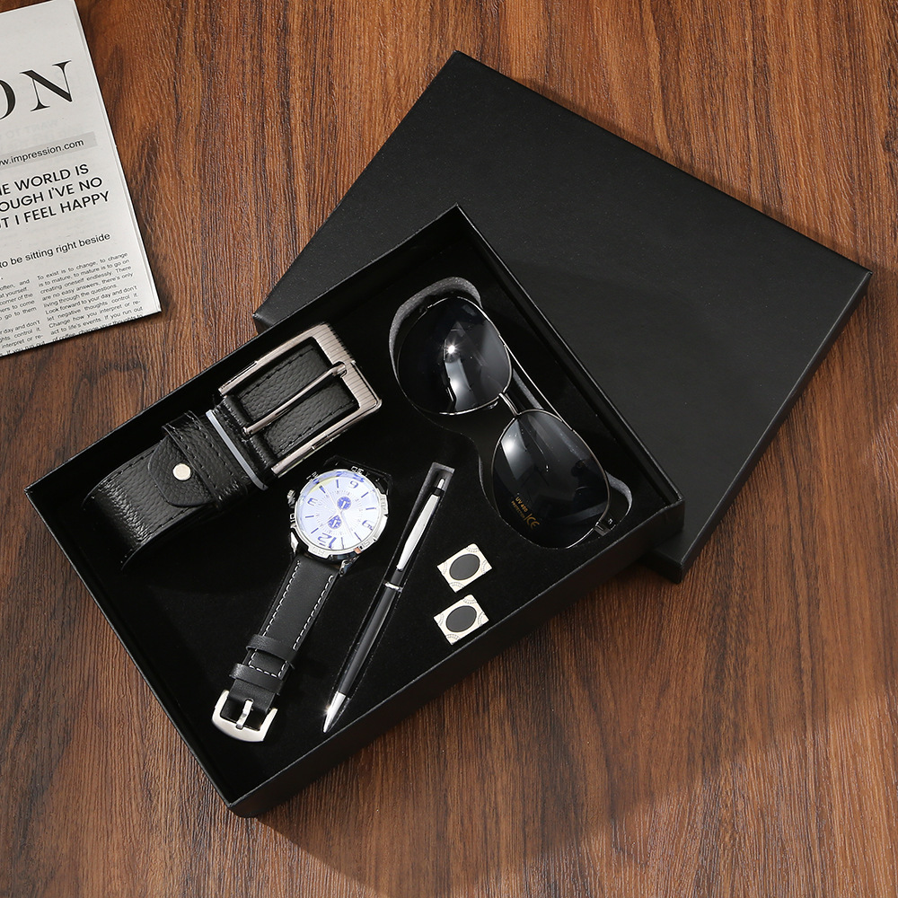Cross-border men's exquisite business gift set for your boyfriend Valentine's Day gift: Watch, belt, sunglasses set in stock Application Scenario