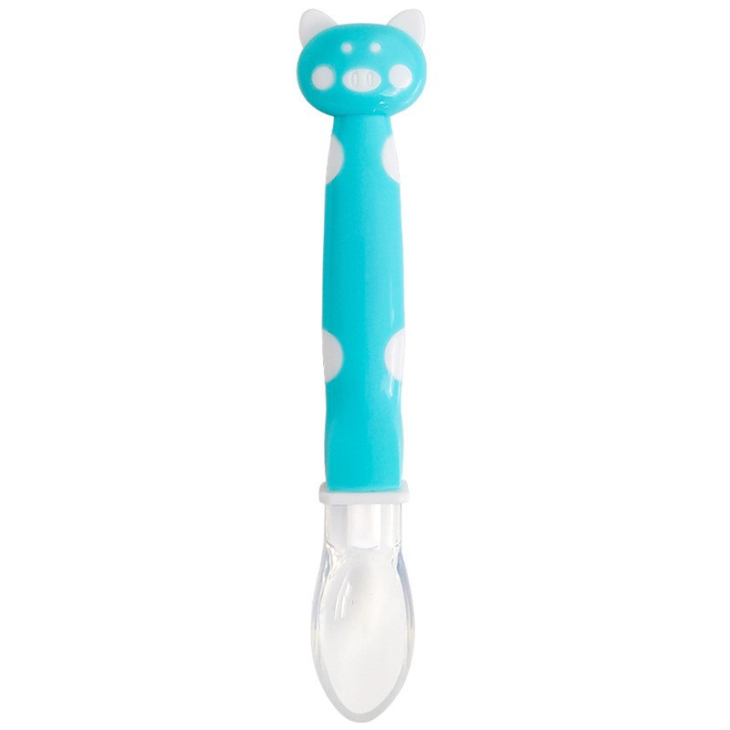 English card-mounted baby silicone spoon, baby feeding utensils, soft-tipped spoon, cartoon complementary food spoon, spoon, soup spoon Application Scenario